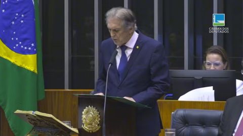 Luciano Bivar defende ‘exterminar’ tubarões após incidentes em PE
