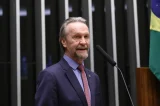 PT propõe PEC para proteger PIX de interferências estrangeiras    