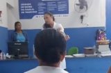 Moradores de cidade baiana reclamam de falta de médicos em posto de saúde; prefeitura se manifesta