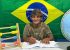 Alunos da EJA no Sertão de Pernambuco recriam retrato escolar antigo, e imagens viralizam nas redes