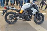 Motociclista morre após colidir com carro e poste em Petrolina