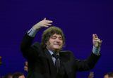 Apesar de ataques a Lula em evento do PL, Milei não se juntou a coro que pediu petista na prisão