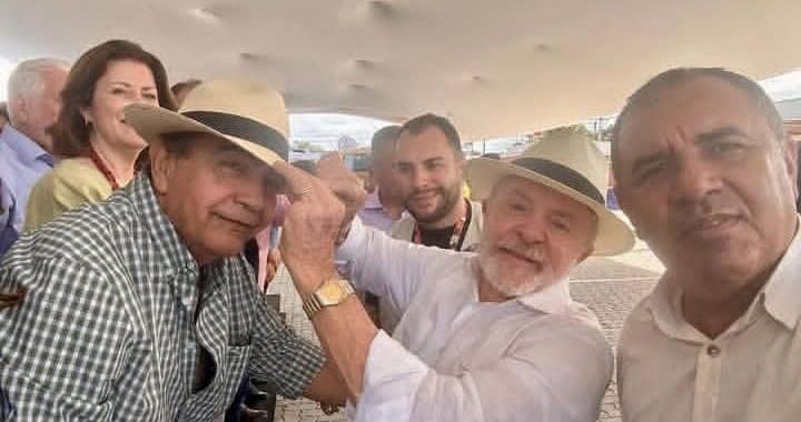 Prefeito Jilson Cardoso prestigia visita do presidente Lula à Bahia