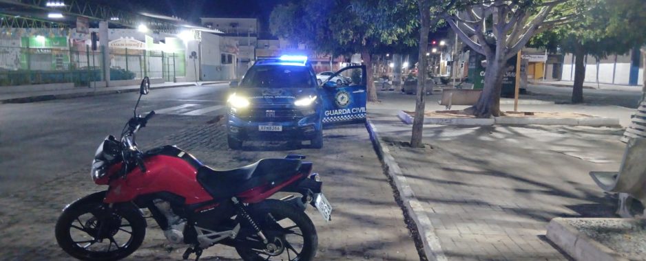 Guarda Civil Municipal de Juazeiro recupera motocicleta roubada em Petrolina