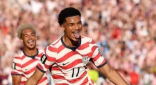 Estados Unidos vencem a Bósnia e encaram a Bélgica nas oitavas da Copa do Mundo Estados Unidos vencem a Bósnia e encaram a Bélgica nas oitavas da Copa do Mundo