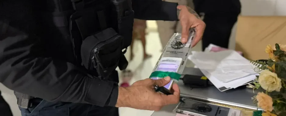 Polícia prende mais sete advogados em operação contra atuação de facções em presídios baianos