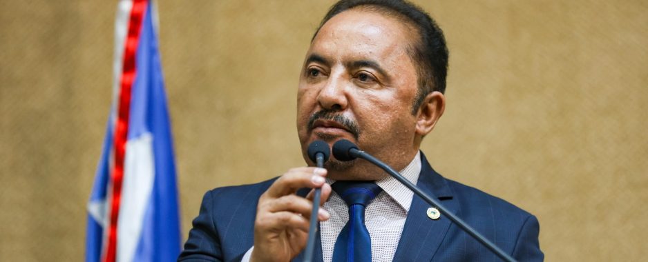 Deputado Roberto Carlos propõe instalação obrigatória de detectores de metais em escolas da Bahia