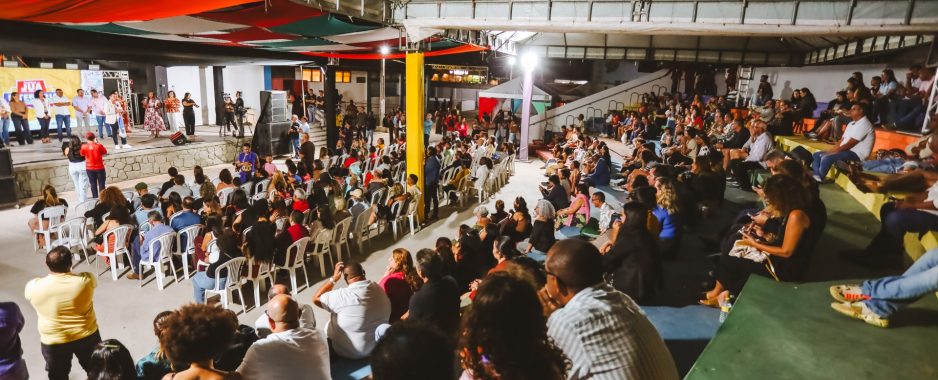 Primeiro dia do Festival Juá Literária reúne mais de 5,5 mil estudantes em Juazeiro e programação diversificada Primeiro dia do Festival Juá Literária reúne mais de 5,5 mil estudantes em Juazeiro e programação diversificada