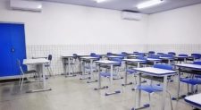 Paralisação pode colocar em xeque acordo sobre férias nas escolas particulares na Bahia Paralisação pode colocar em xeque acordo sobre férias nas escolas particulares na Bahia