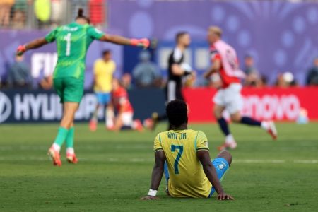 Romário: Eu não teria renovado o contrato de Ancelotti antes da Copa do Mundo Romário: Eu não teria renovado o contrato de Ancelotti antes da Copa do Mundo