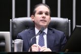 Após criticar decisão de Dino, Hugo Motta muda tom e diz que Câmara cumpre a lei