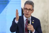 Zema diz ser anti-PT, mas não bolsonarista: “Agi diferente na pandemia”