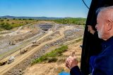 Correria para inaugurar obra faz Lula entregar adutora sem água
