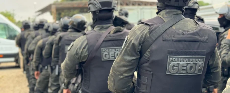 WhatsApp, Pix e contas de terceiros: como policiais penais montaram esquema milionário no presídio de Feira WhatsApp, Pix e contas de terceiros: como policiais penais montaram esquema milionário no presídio de Feira