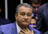 Escândalos de corrupção, polêmicas e desgaste político ameaçam eleição de Rui Costa ao Senado
